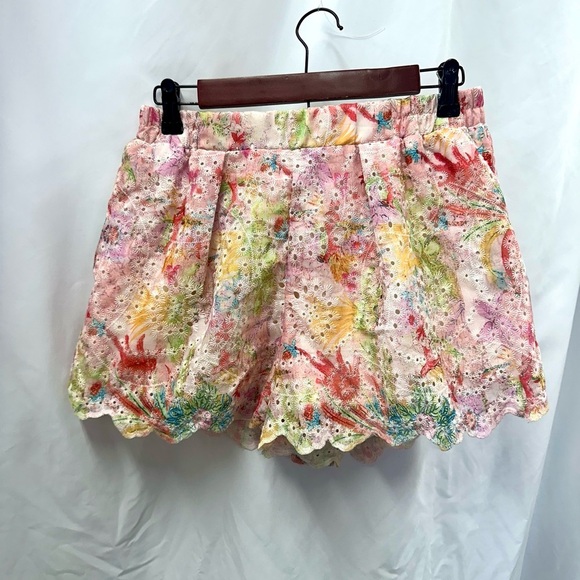 NWT Umgee eyelet floral shorts size S - Picture 2 of 8